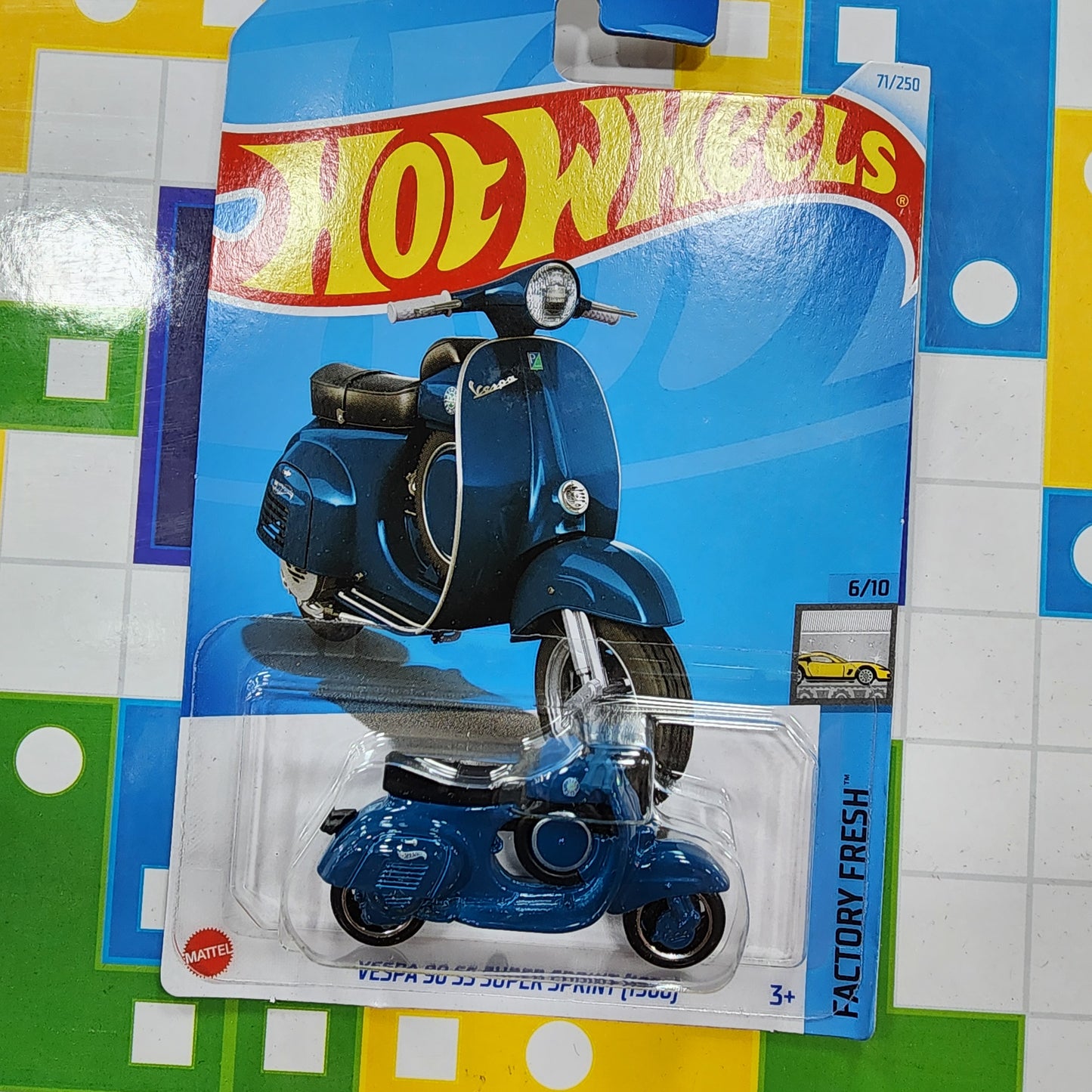 Hot Wheels Vespa 90 SS Super Sprint