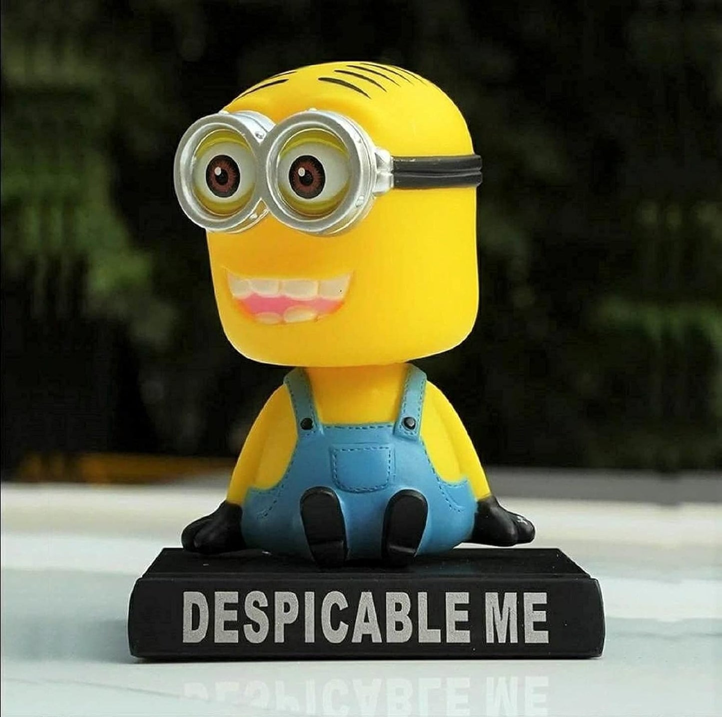 Minion Bobblehead With Mobile Holder